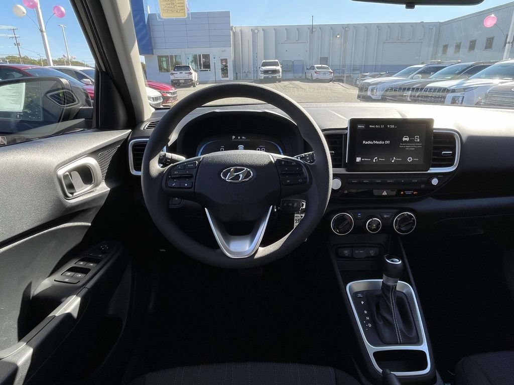 New 2026 Hyundai Venue SE FWD image 14