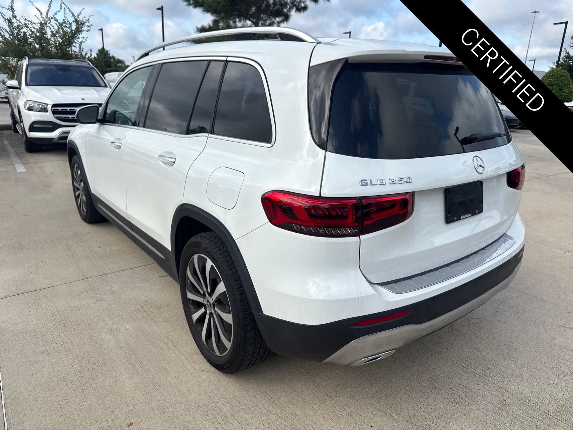 Used 2022 Mercedes-Benz GLB 250 image 6