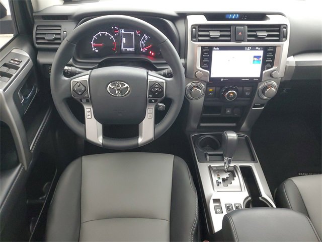 Used 2022 Toyota 4Runner SR5 Premium image 16