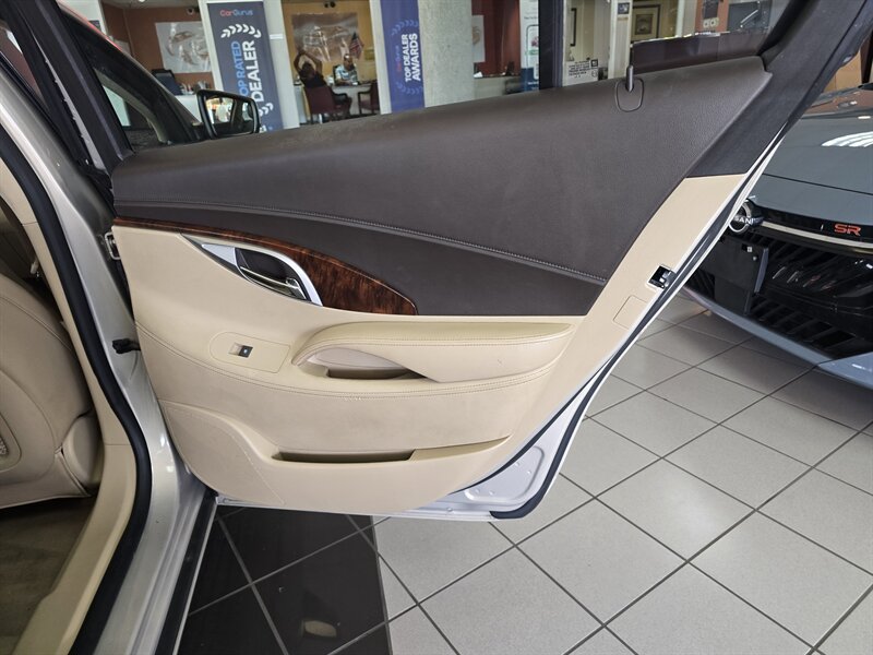 Used 2010 Buick LaCrosse CXL FWD image 15