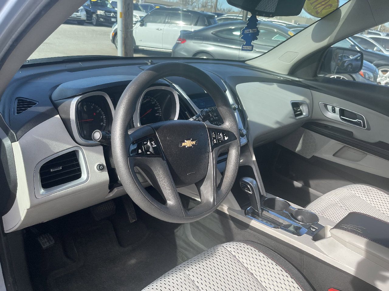 Used 2015 Chevrolet Equinox LS image 8