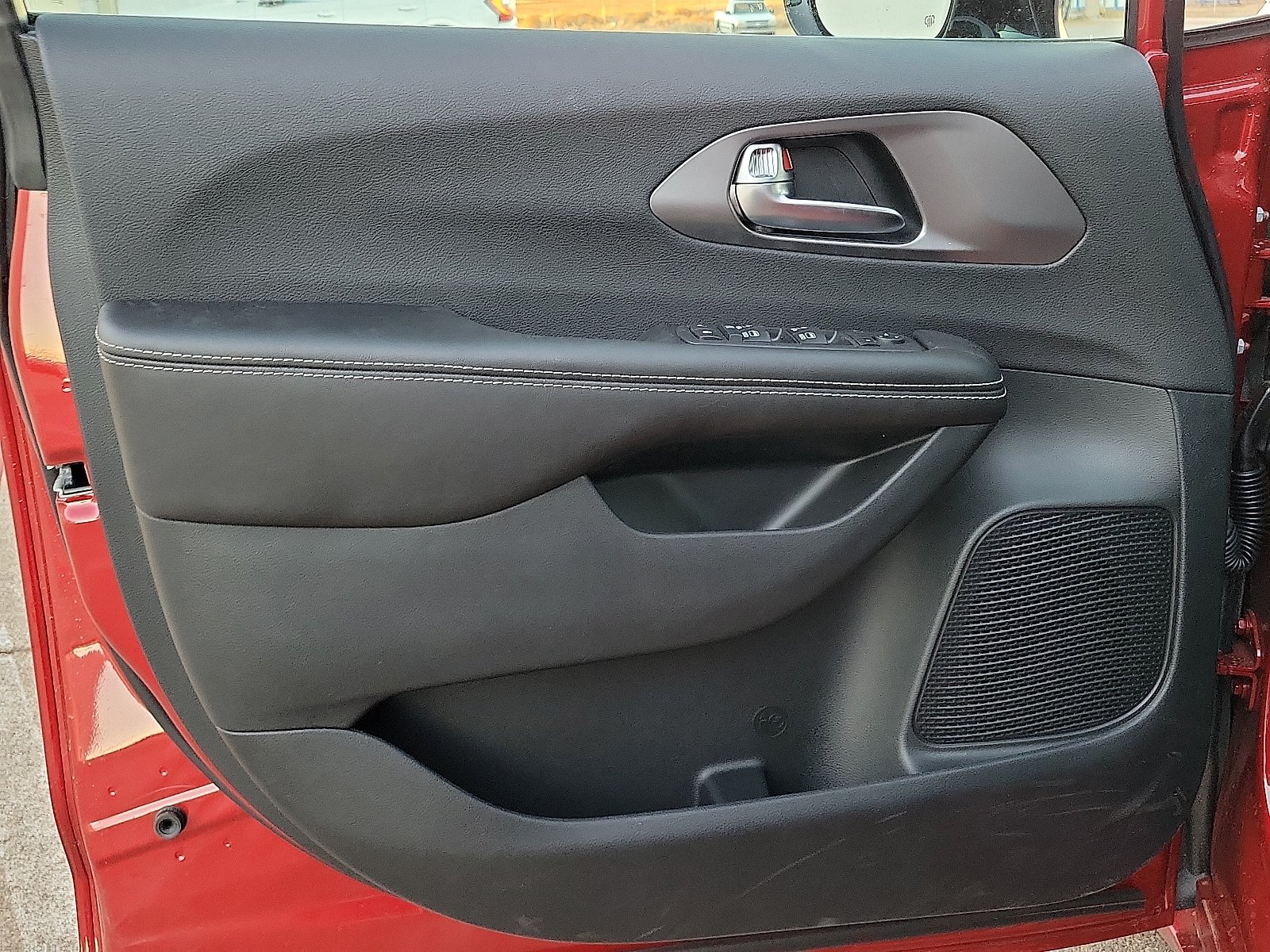 New 2026 Chrysler Voyager LX FWD image 10