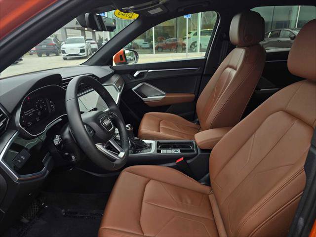 Certified 2025 Audi Q3 2.0T Premium Plus w/ Premium Plus Package AWD/4WD image 23
