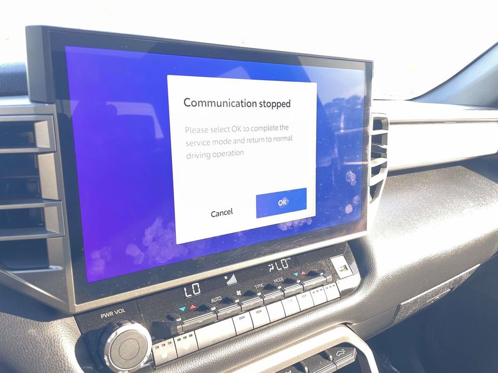 Used 2025 Toyota Tundra Limited w/ TRD Off-Road Package image 40