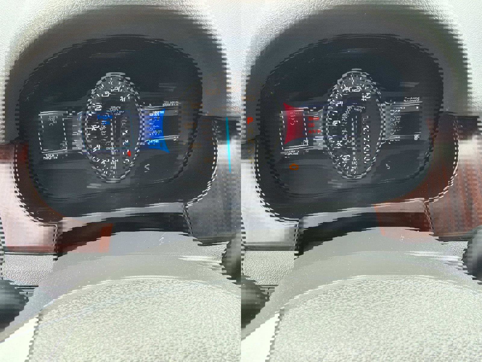 Used 2013 Ford Edge Limited image 8