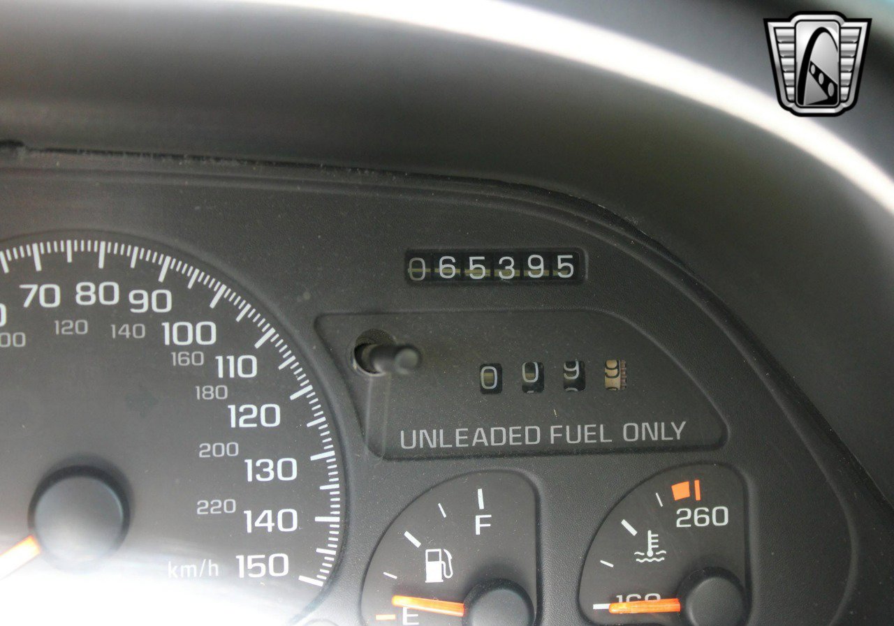 Used 1995 Chevrolet Camaro Z28 image 19