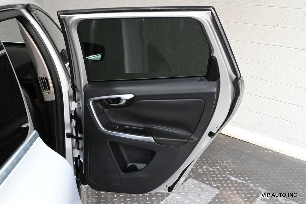 Used 2015 Volvo XC60 T6 Premier Plus image 10