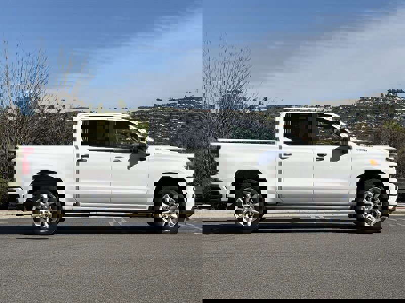 Used 2021 Chevrolet Silverado 1500 Custom image 7