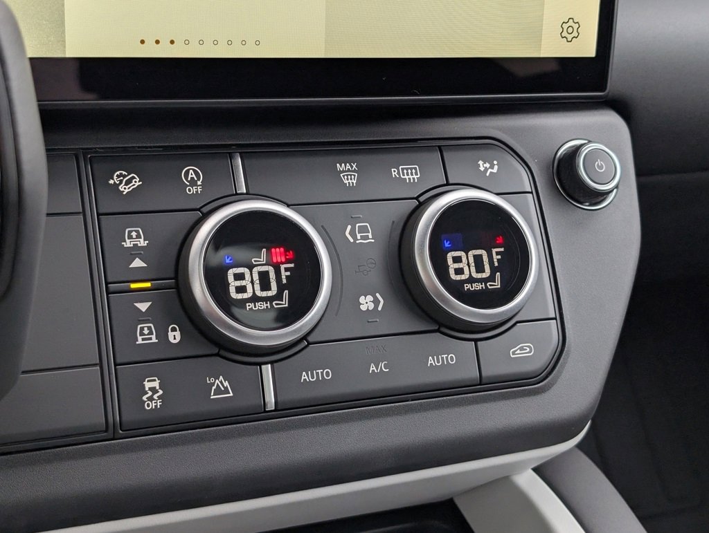 New 2026 Land Rover Defender 110 S image 17