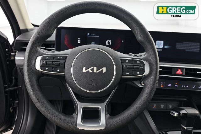 Used 2025 Kia K5 LXS FWD image 11