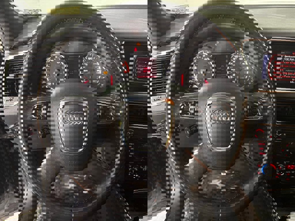 Used 2011 Audi Q5 2.0T Premium image 18