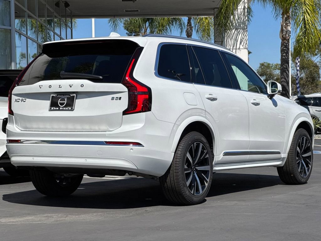 New 2026 Volvo XC90 B5 Core AWD/4WD image 5