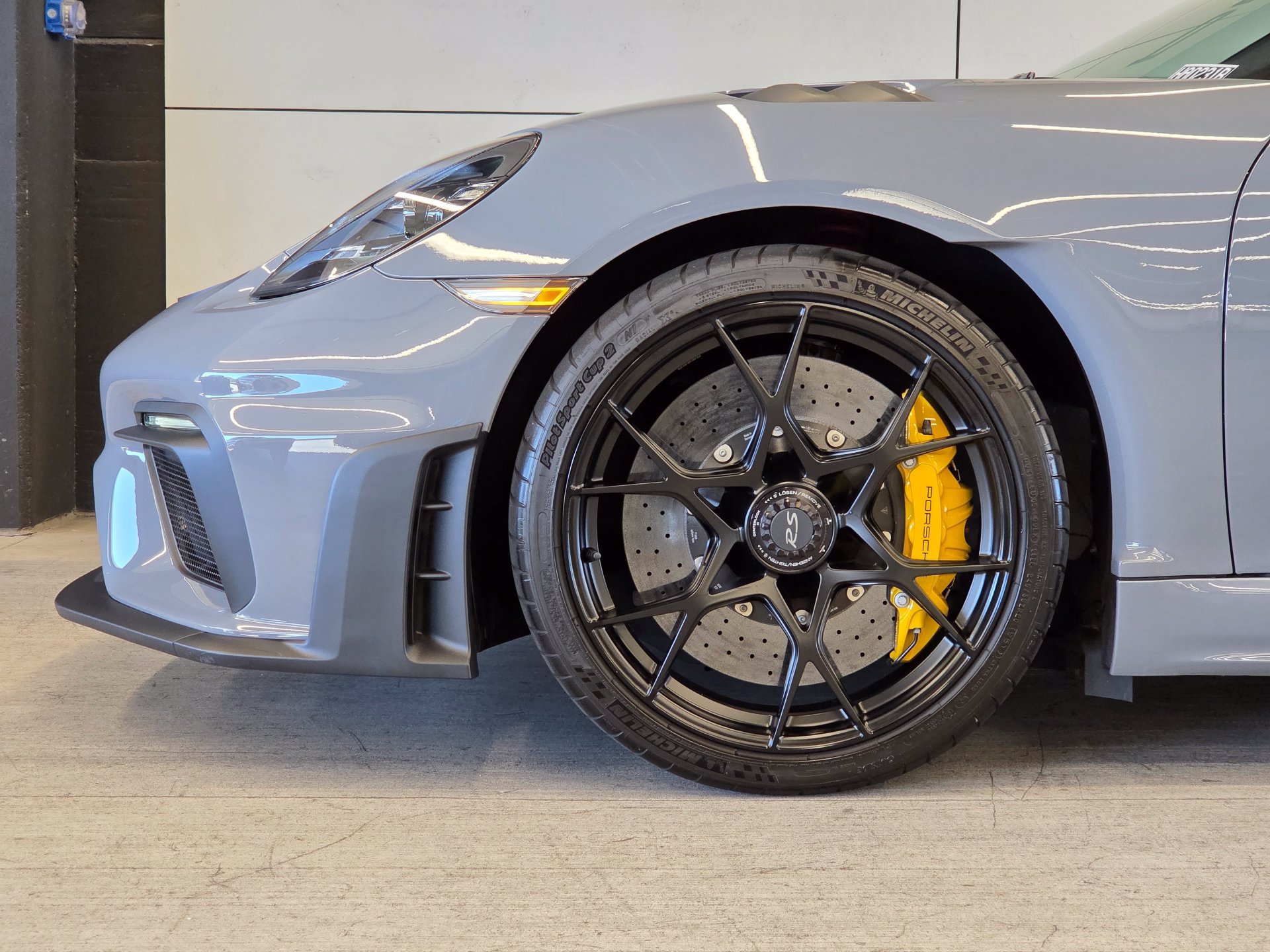 Certified 2023 Porsche 718 Cayman GT4 RS RWD image 10