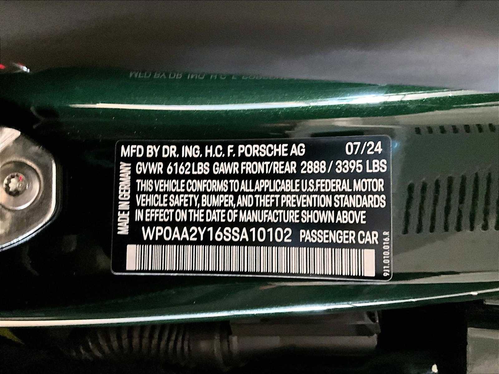 Used 2025 Porsche Taycan image 36