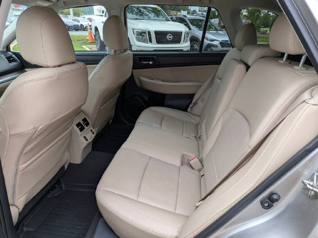 Used 2019 Subaru Outback 2.5i Limited AWD/4WD image 30