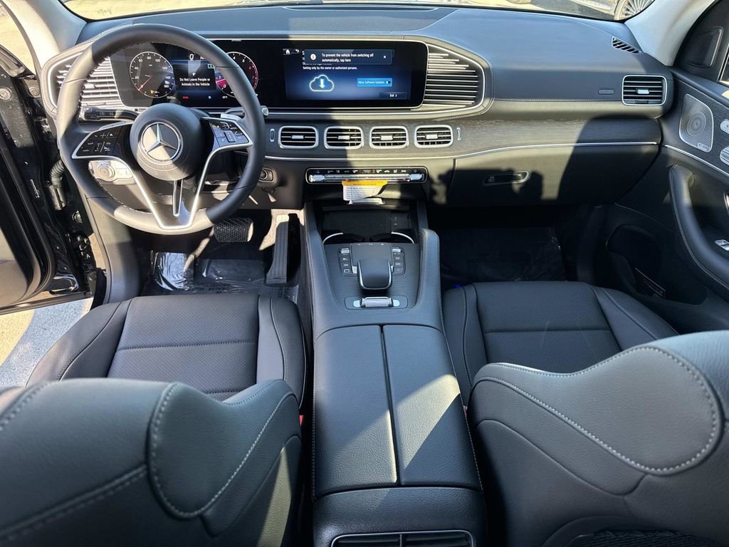 New 2026 Mercedes-Benz GLS 450 4MATIC image 17