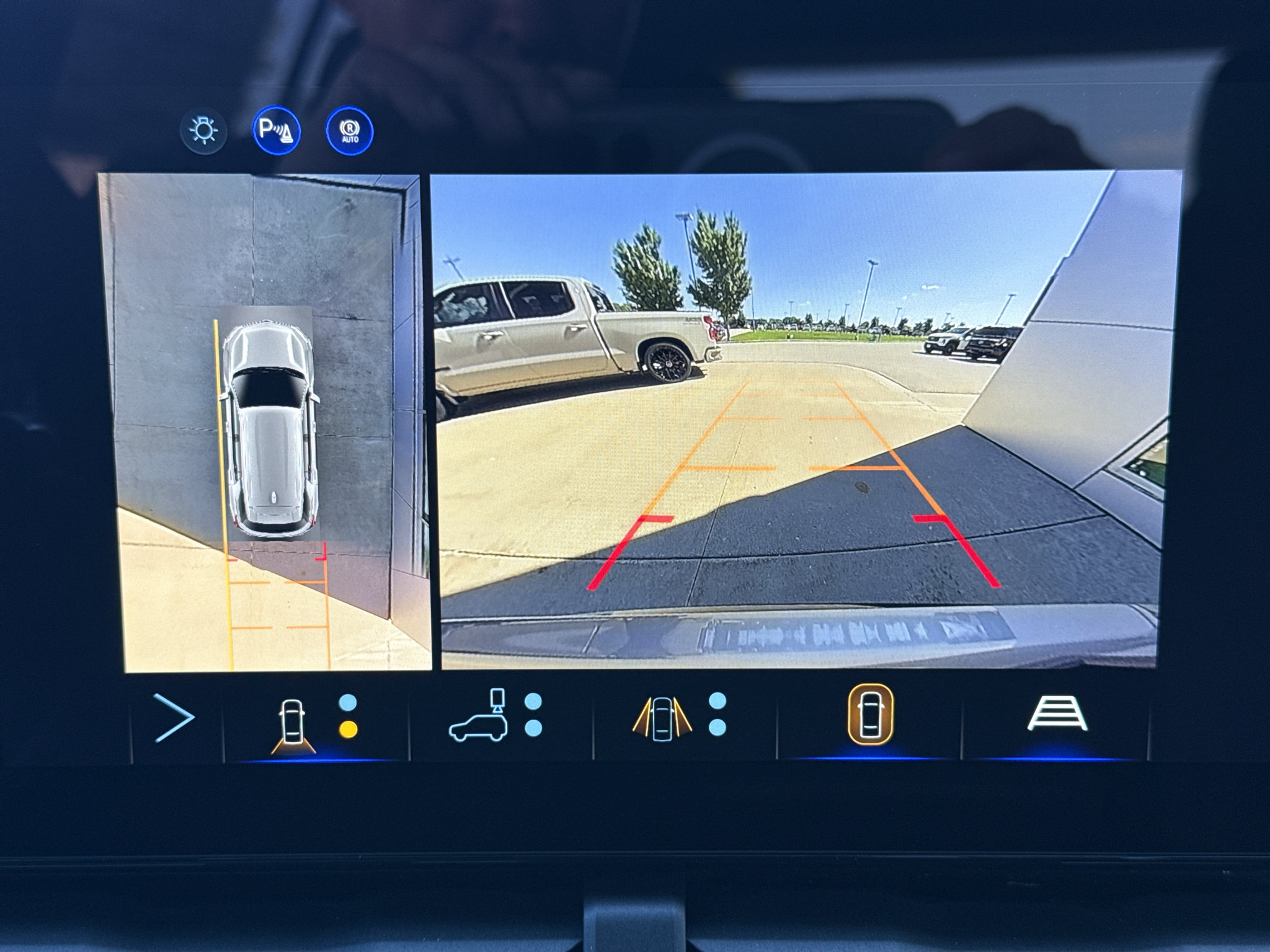New 2027 Chevrolet Equinox RS w/ Safety and Technology Package AWD/4WD image 27