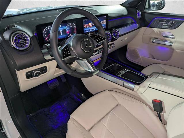 New 2025 Mercedes-Benz GLB 250 4MATIC image 3
