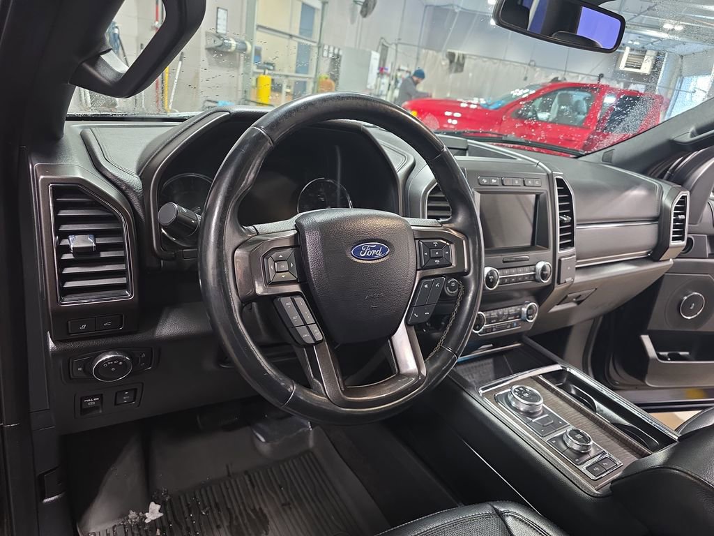 Used 2021 Ford Expedition Limited image 17
