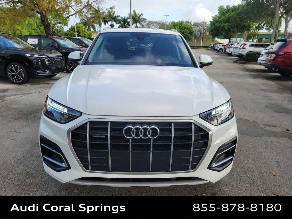 Certified 2023 Audi Q5 2.0T Premium w/ Convenience Package image 3