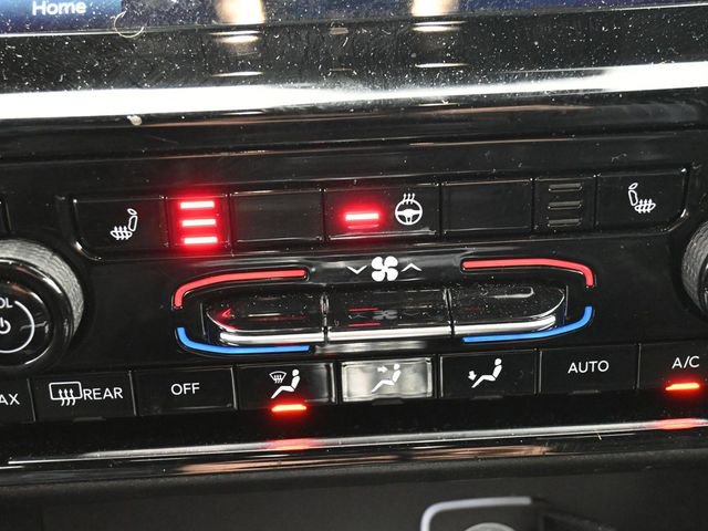 Used 2024 Jeep Grand Cherokee L Laredo image 28