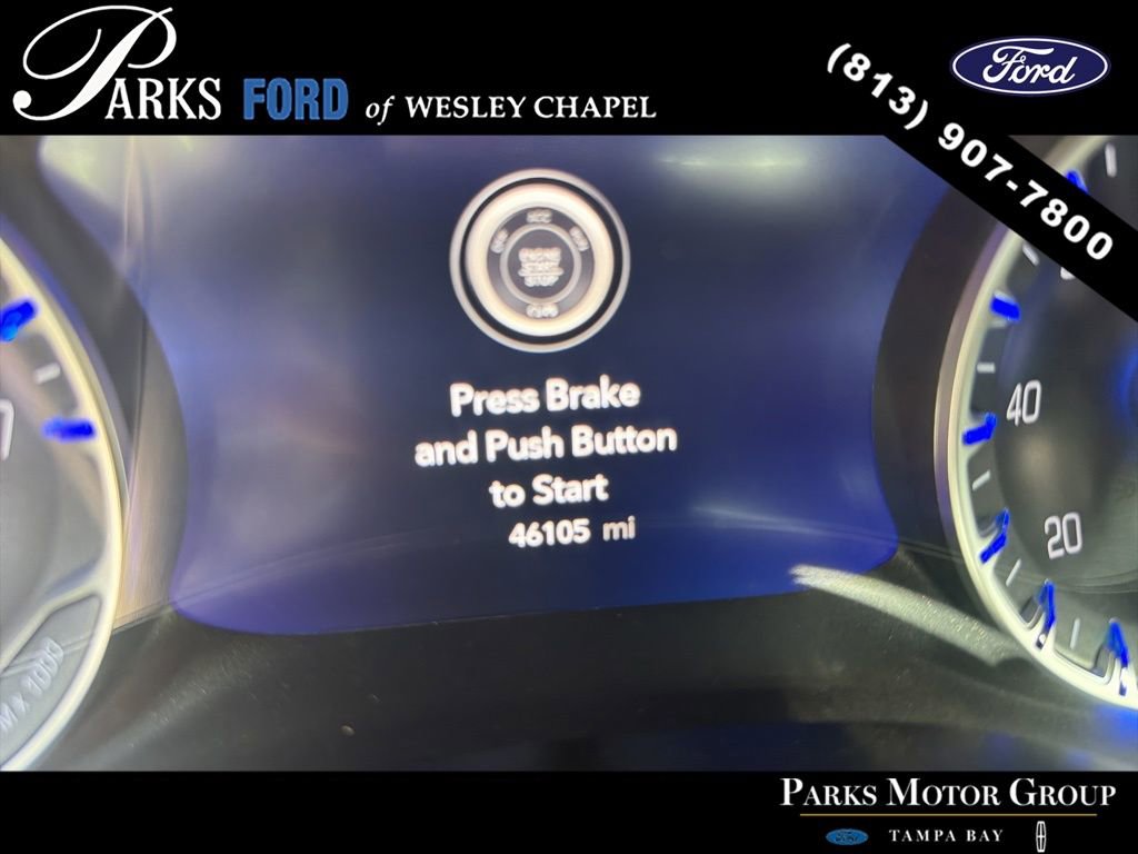 Used 2024 Chrysler Pacifica Touring-L image 1