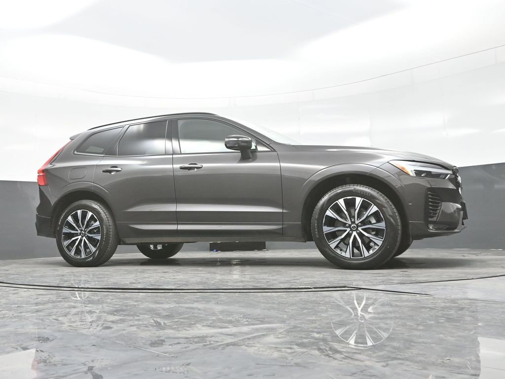 Used 2025 Volvo XC60 B5 Plus w/ Climate Package AWD/4WD image 24