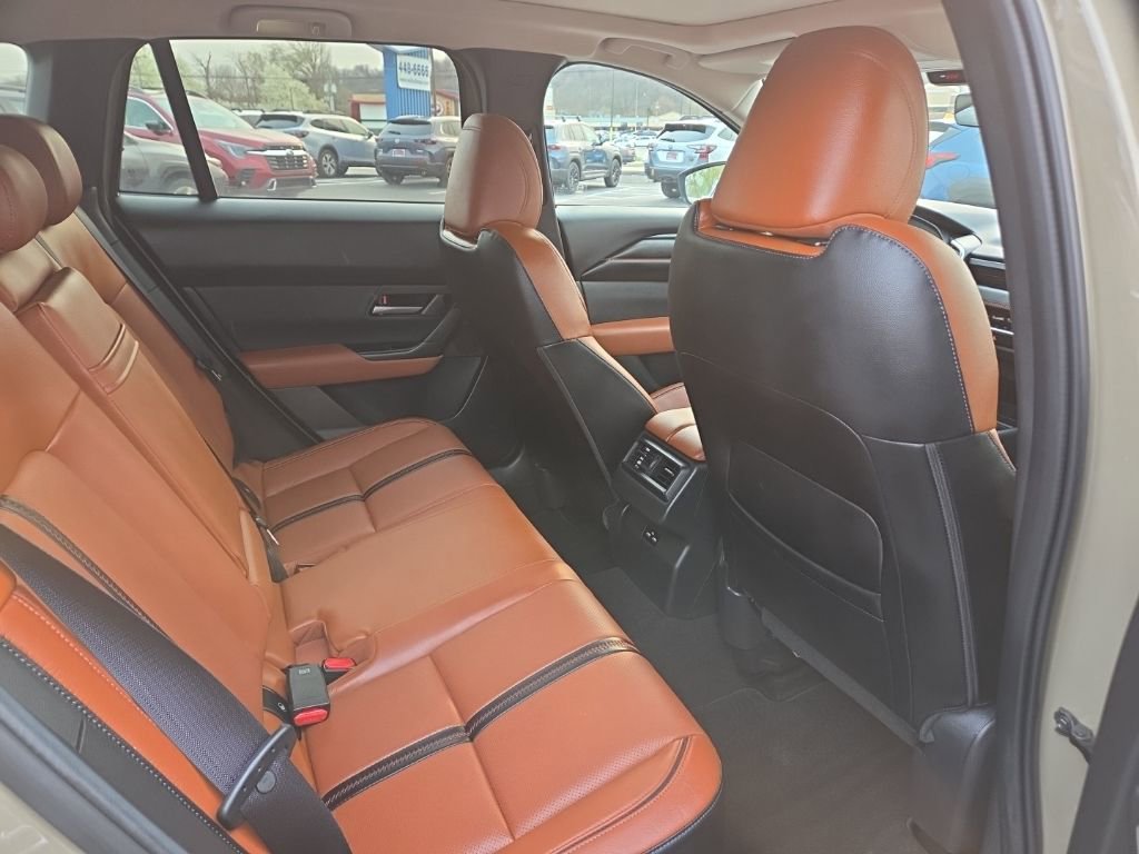 Used 2023 MAZDA CX-50 Meridian Edition w/ Cargo Package image 24