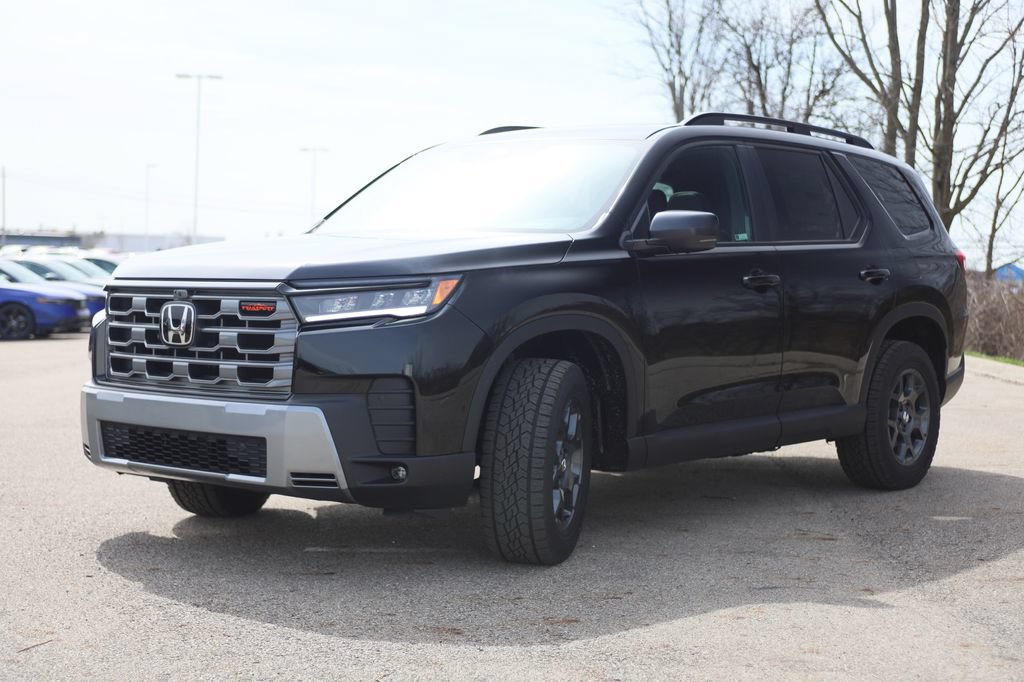 New 2026 Honda Pilot TrailSport image 3