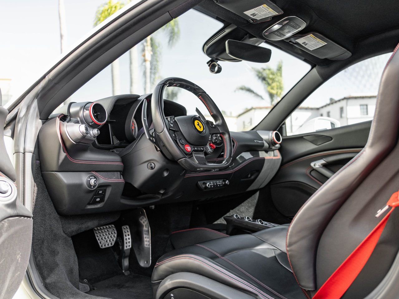 Used 2020 Ferrari F8 Tributo image 33