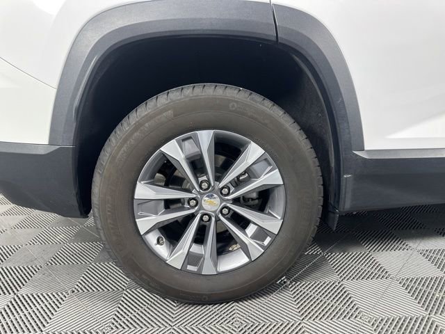 Used 2025 Chevrolet Equinox LT AWD/4WD image 10