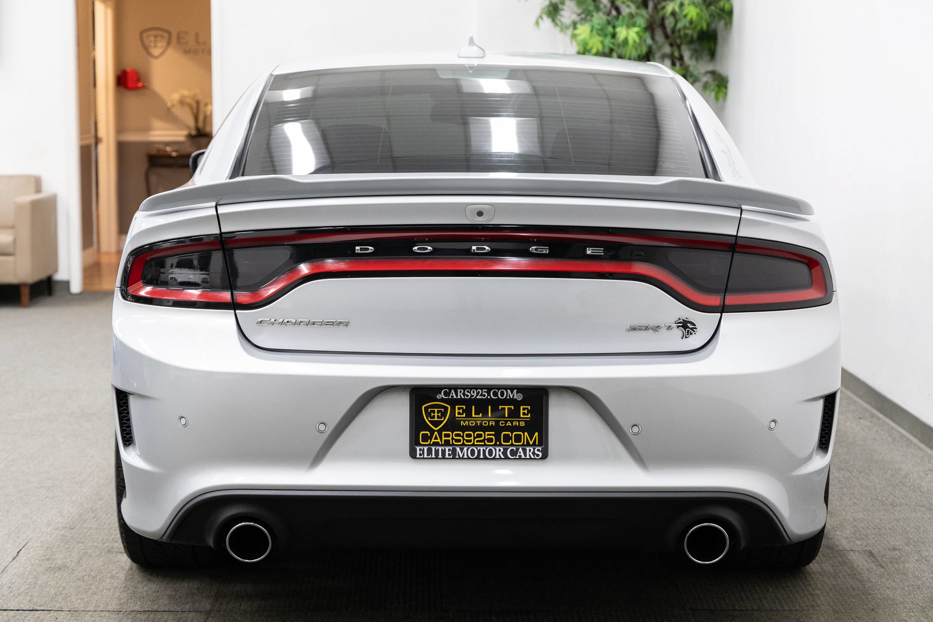 Used 2019 Dodge Charger SRT Hellcat w/ Harman/Kardon Audio Group RWD image 4