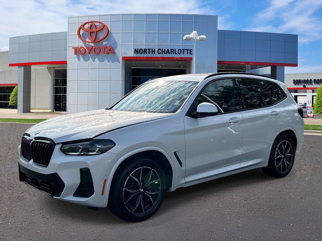 Used 2023 BMW X3 xDrive30i w/ M Sport Package AWD/4WD image 3
