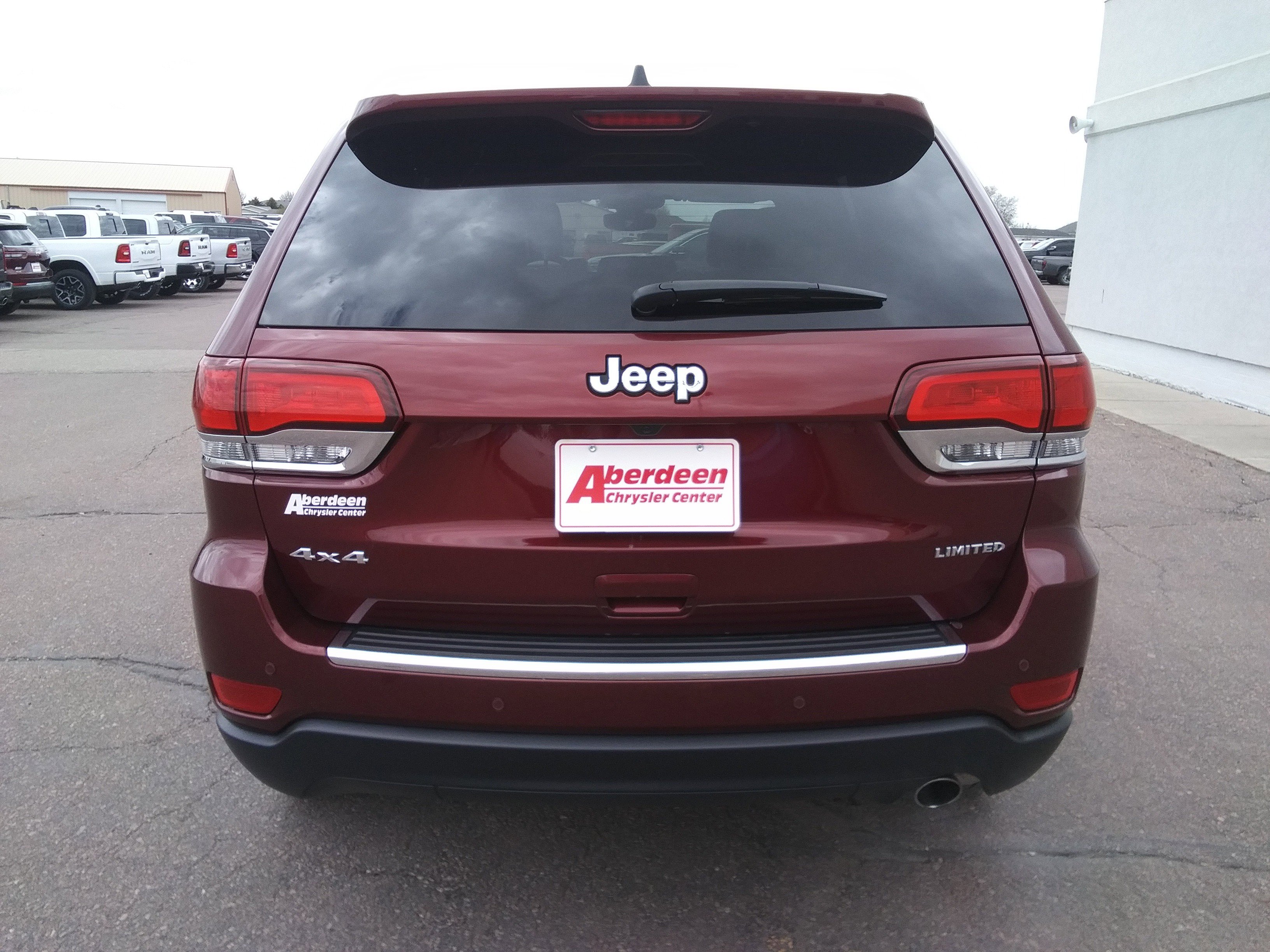 Used 2021 Jeep Grand Cherokee Limited AWD/4WD image 7
