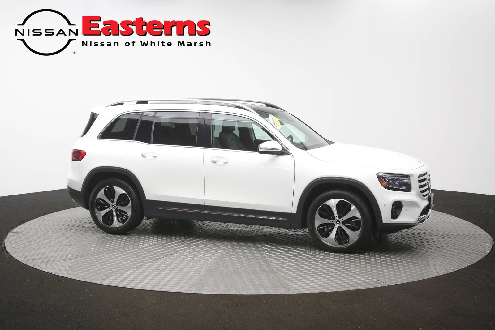 Used 2025 Mercedes-Benz GLB 250 w/ Exclusive Package image 49