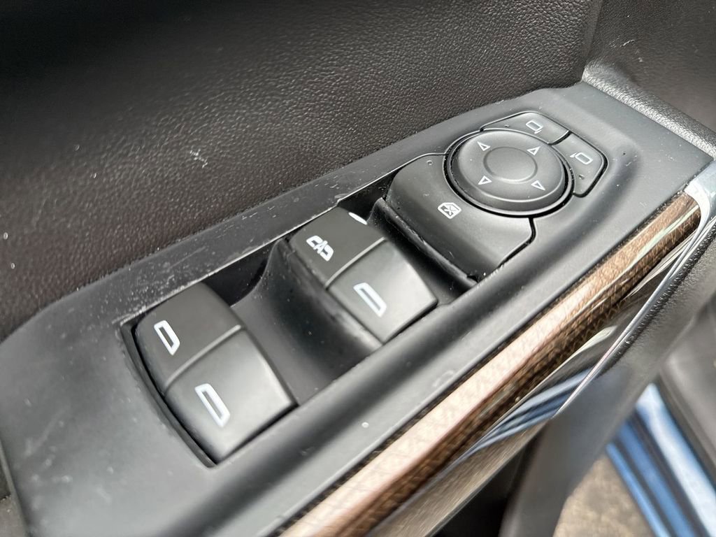 Used 2019 Chevrolet Silverado 1500 LT w/ All-Star Edition image 13