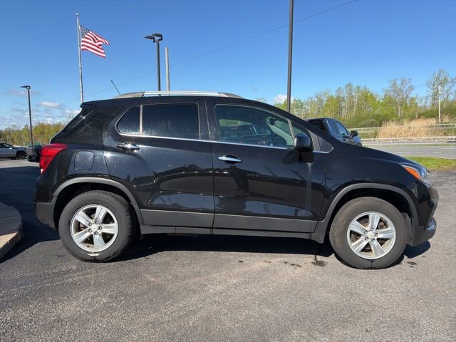 Used 2019 Chevrolet Trax LT w/ LT Convenience Package AWD/4WD image 6