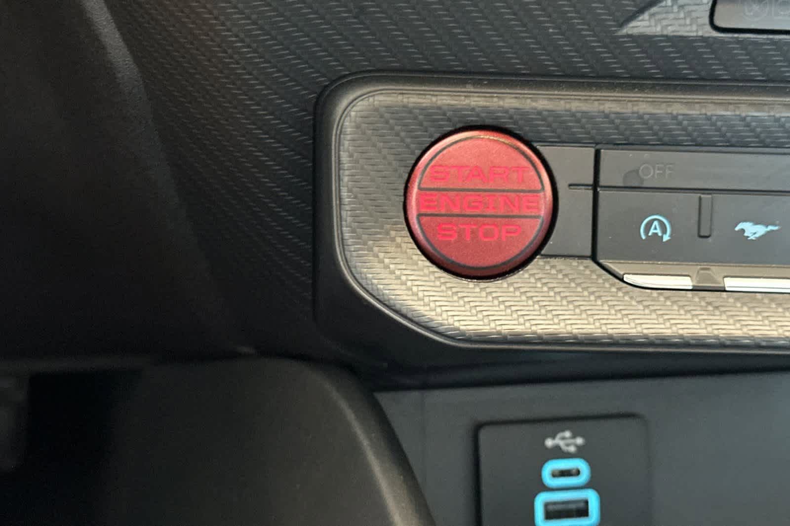 Used 2025 Ford Mustang GT RWD image 22