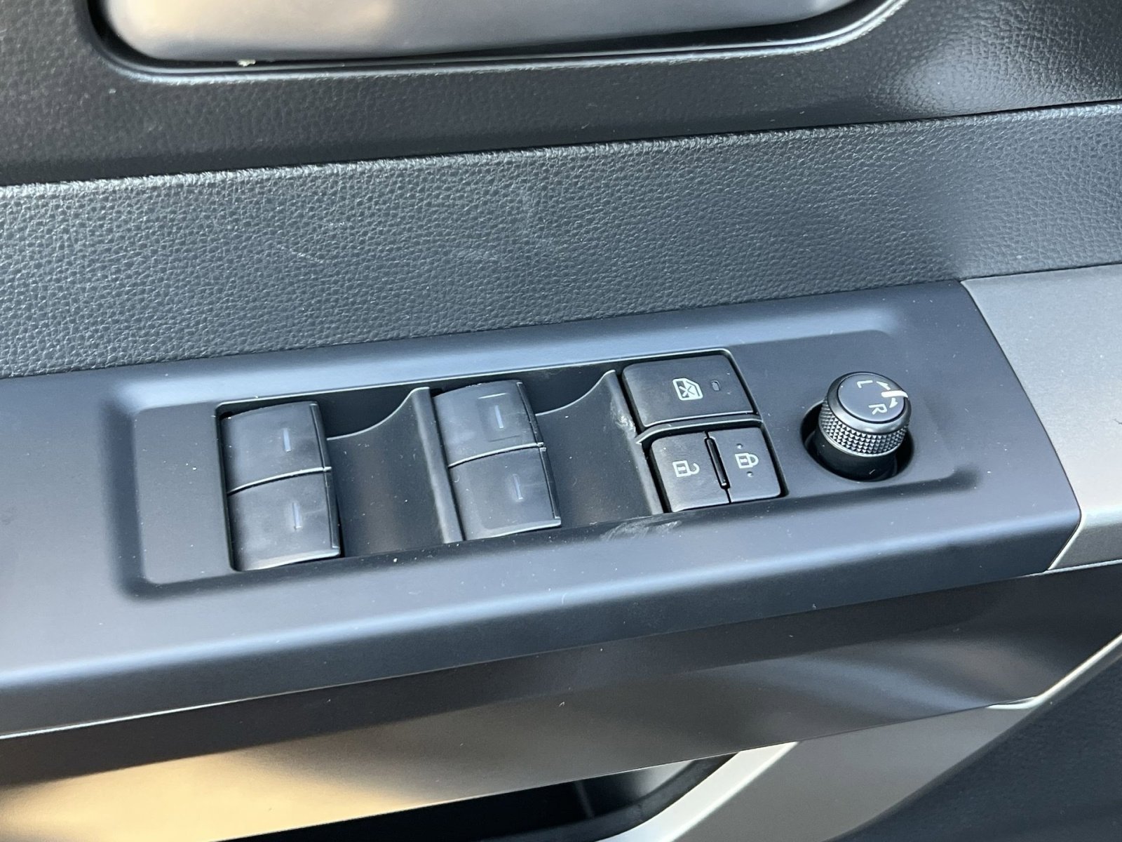 New 2026 Toyota Tundra SR5 image 10