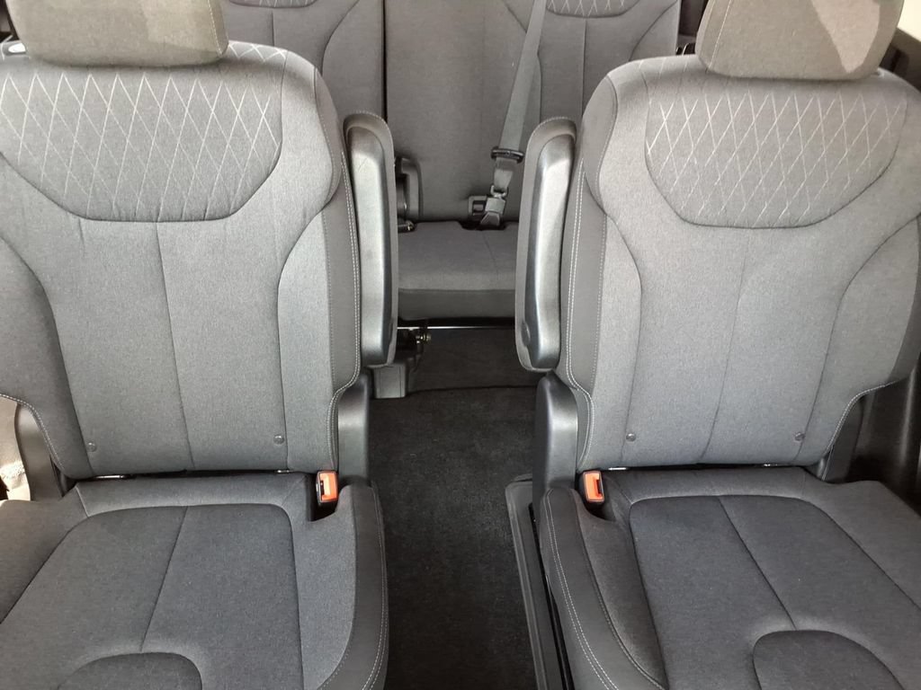 Used 2020 Hyundai Palisade SEL w/ Convenience Package FWD image 17