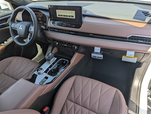 New 2025 Mitsubishi Outlander SEL image 8
