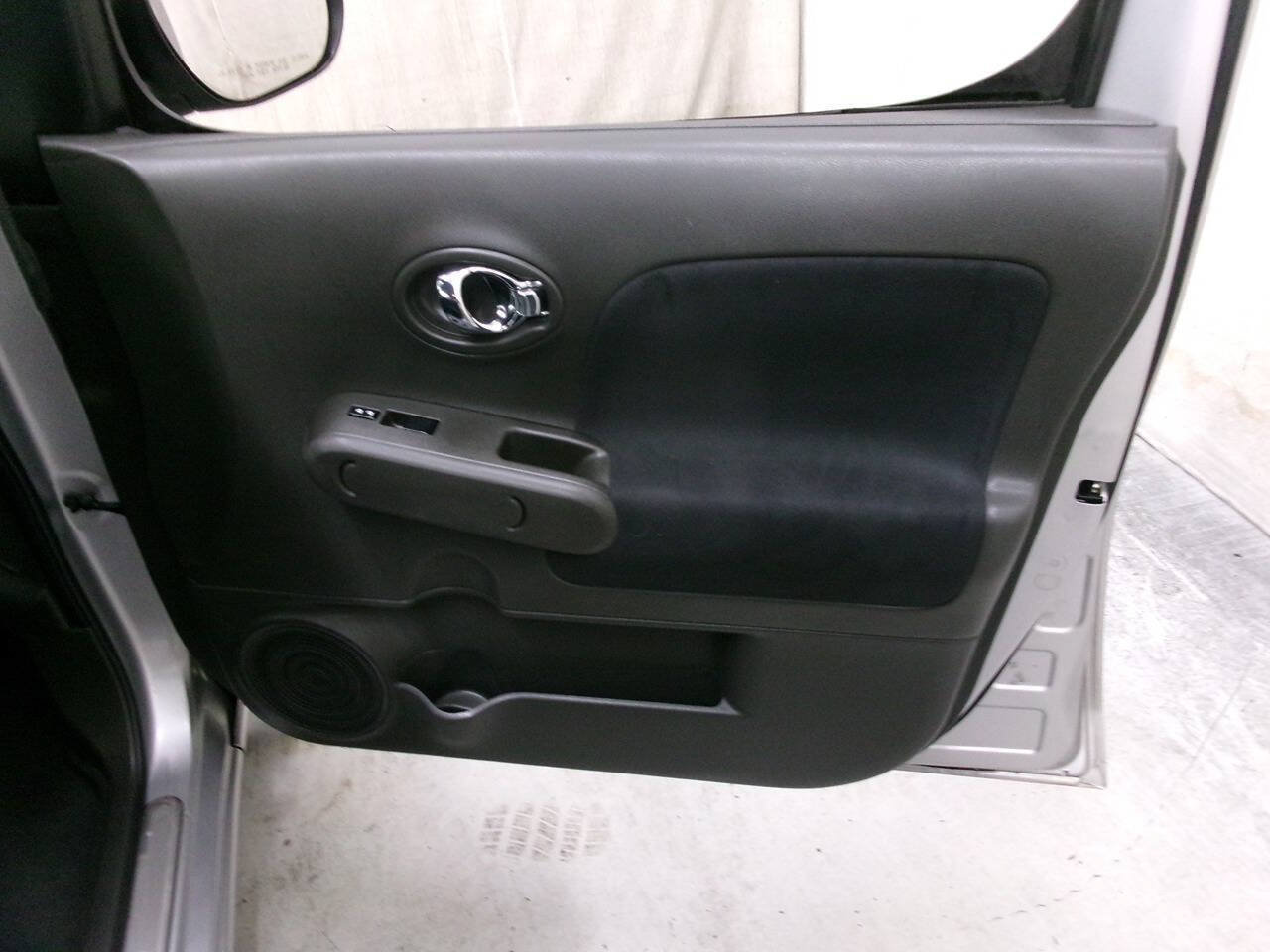 Used 2010 Nissan Cube 1.8 S w/ Interior Illumination Pkg FWD image 26
