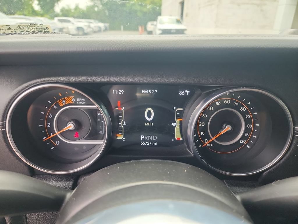 Used 2021 Jeep Wrangler Unlimited Sahara AWD/4WD image 11