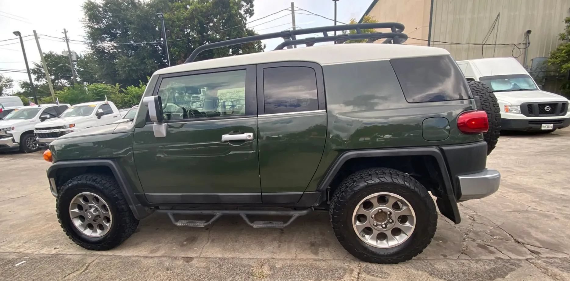 Used 2013 Toyota FJ Cruiser 4WD w/ Upgrade Pkg image 4