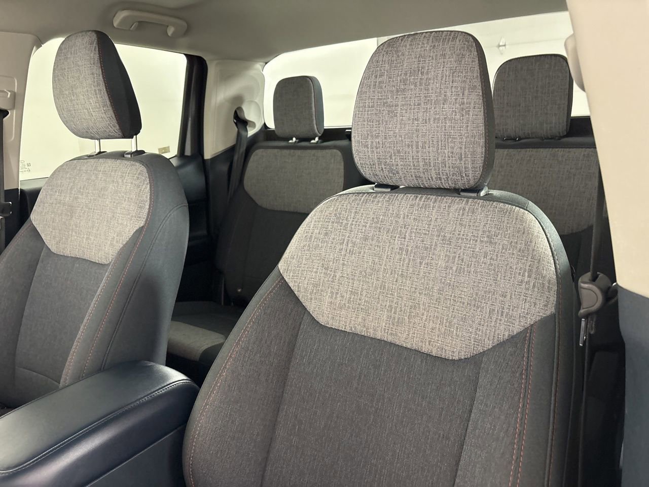 Used 2024 Ford Maverick XLT image 11