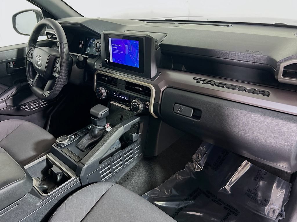 Certified 2025 Toyota Tacoma SR5 AWD/4WD image 25