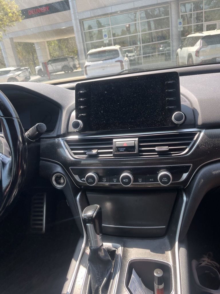 Used 2019 Honda Accord Sport image 6