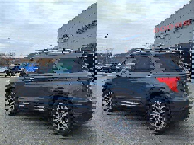 Used 2020 Ford Explorer Platinum w/ Premium Technology Package image 9