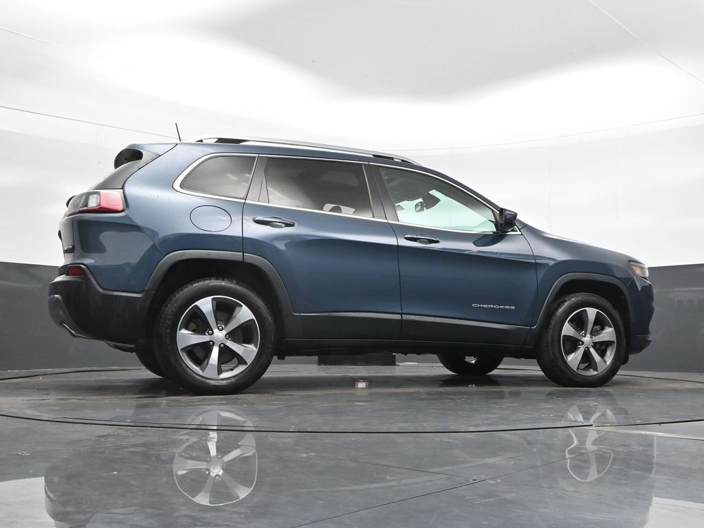 Used 2020 Jeep Cherokee Limited image 44