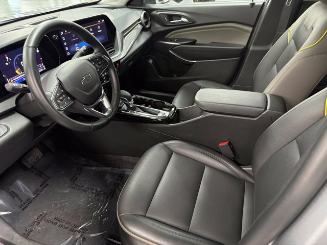 Used 2025 Chevrolet Trax ACTIV w/ Driver Confidence Package FWD image 14